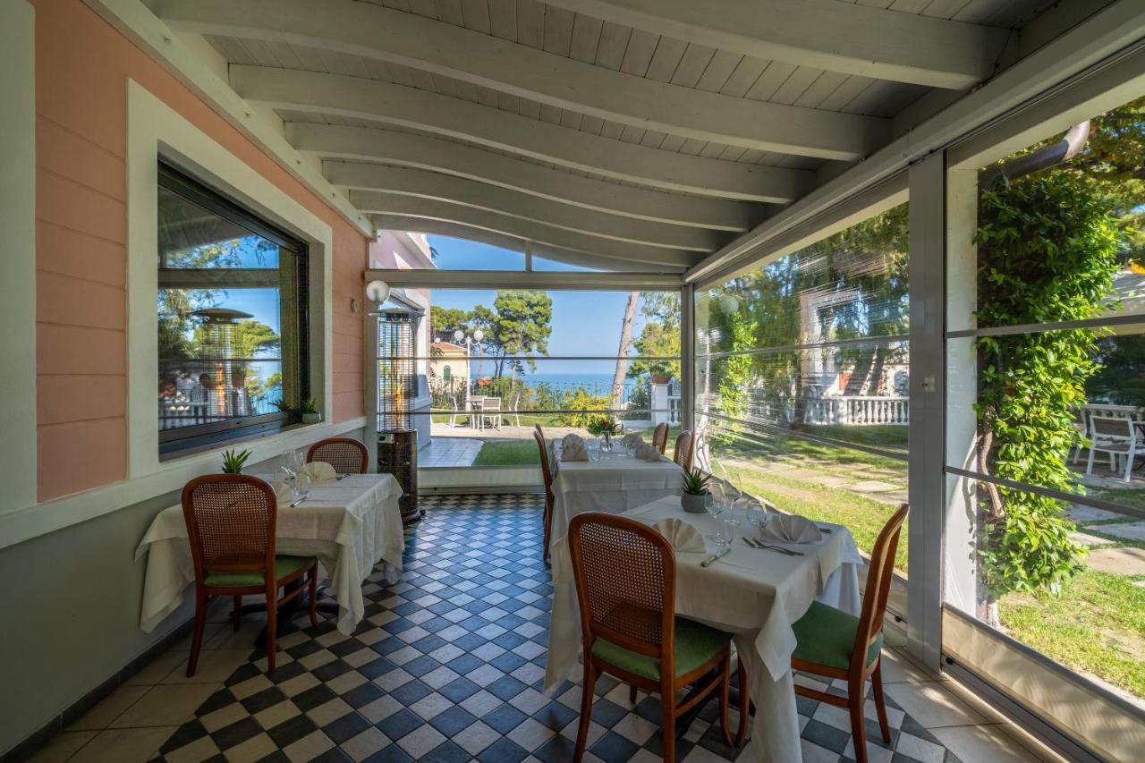 Park Hotel Villa Maria Сан Менайо Екстериор снимка