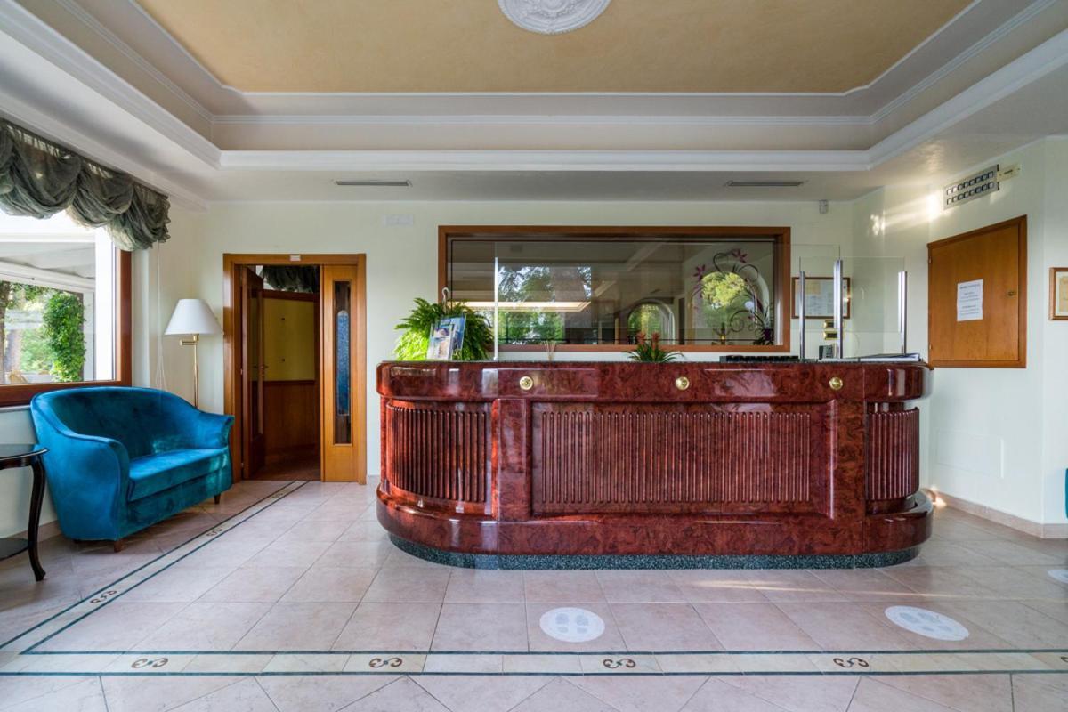 Park Hotel Villa Maria Сан Менайо Екстериор снимка
